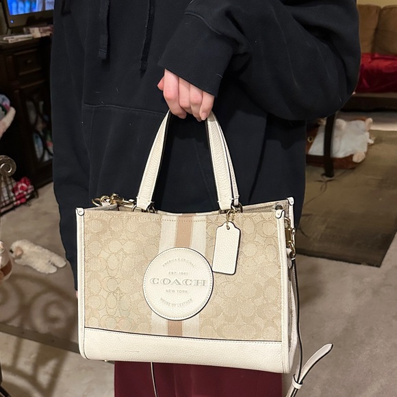 Coach Beige Canvas w/Cream Trim Signature Stripe Dempsey Carryall Tote - Picture 13 of 13